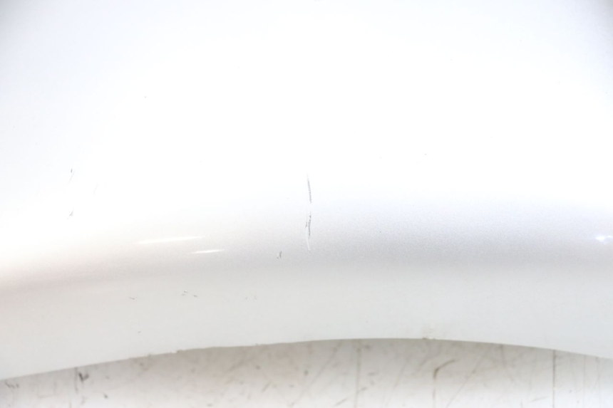 photo de TAPA BAJO ASIENTO DERECHO APRILIA CLASSIC 125 (1995 - 2001) - Detalles de los puntos de fijación