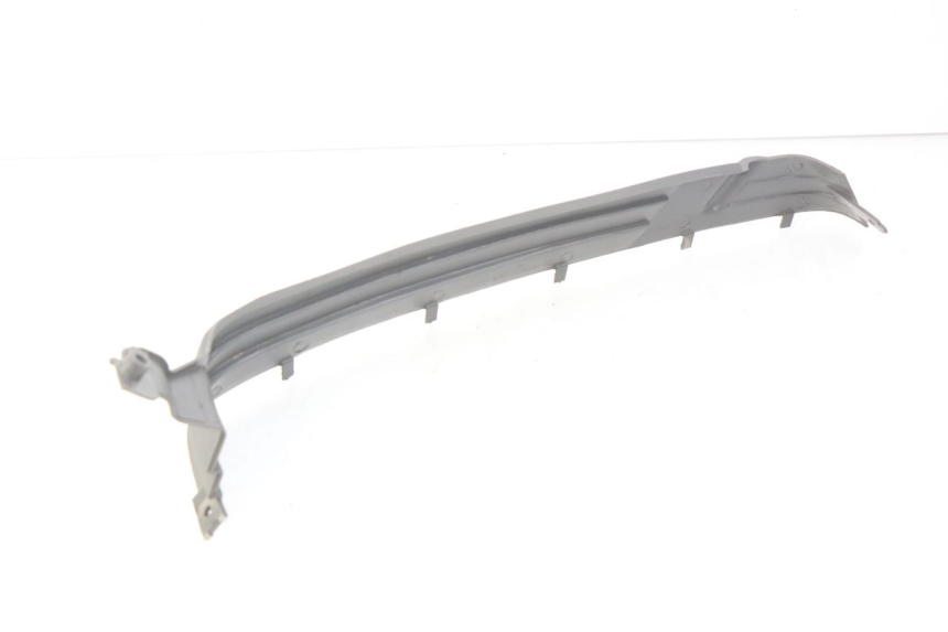 photo de TAPA BAJO EL ASIENTO DERECHO SUZUKI CP 80 (1985 - 1996) - Otra perspectiva