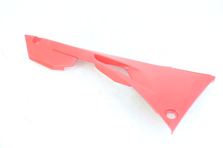 photo de TAPA BAJO EL ASIENTO DERECHO. HONDA CRF CR-F RX 450 (2017 - 2021) - Primer plano técnico