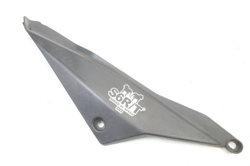 photo de TAPA BAJO ASIENTO DERECHO DERBI SENDA SM DRD X-TREME 50 (2011 - 2017) - Vista principal