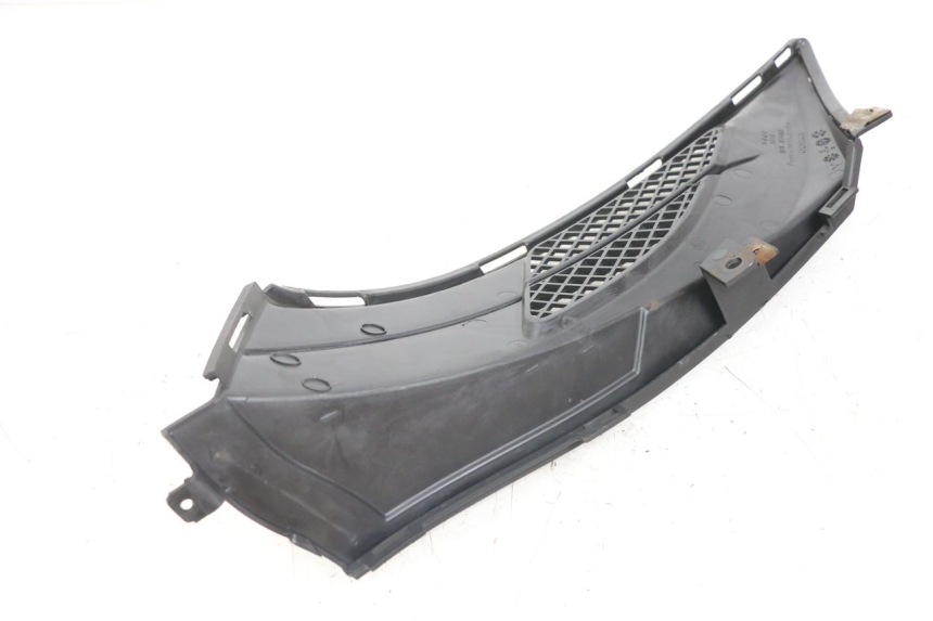 photo de TAPA BAJO EL ASIENTO DERECHO KYMCO DINK 4T 50 (2007 - 2018) - Primer plano técnico