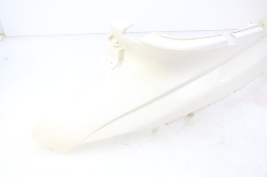 photo de TAPA BAJO EL ASIENTO DERECHO PEUGEOT DJANGO 2T 50 (2014 - 2019) - Marcados y referencias originales