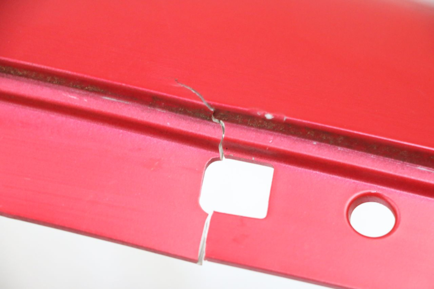 photo de TAPA BAJO ASIENTO DERECHO PEUGEOT DJANGO 4T 50 (2014 - 2019) - Zoom estado de uso