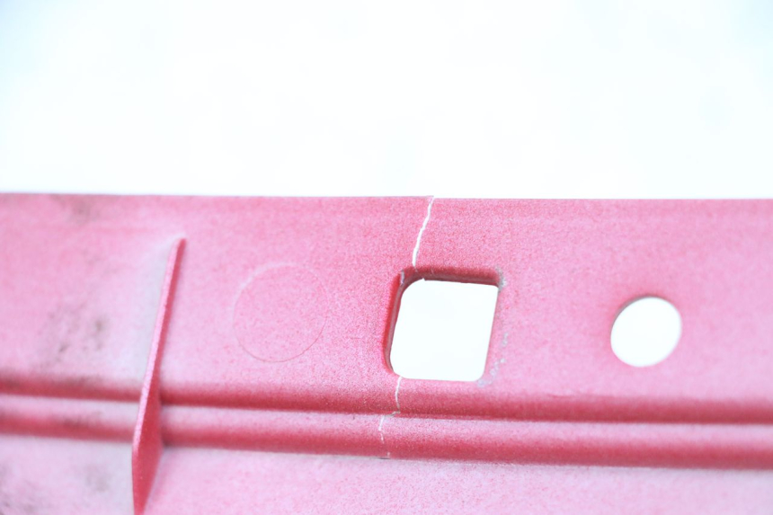 photo de TAPA BAJO ASIENTO DERECHO PEUGEOT DJANGO 4T 50 (2014 - 2019) - Otra perspectiva