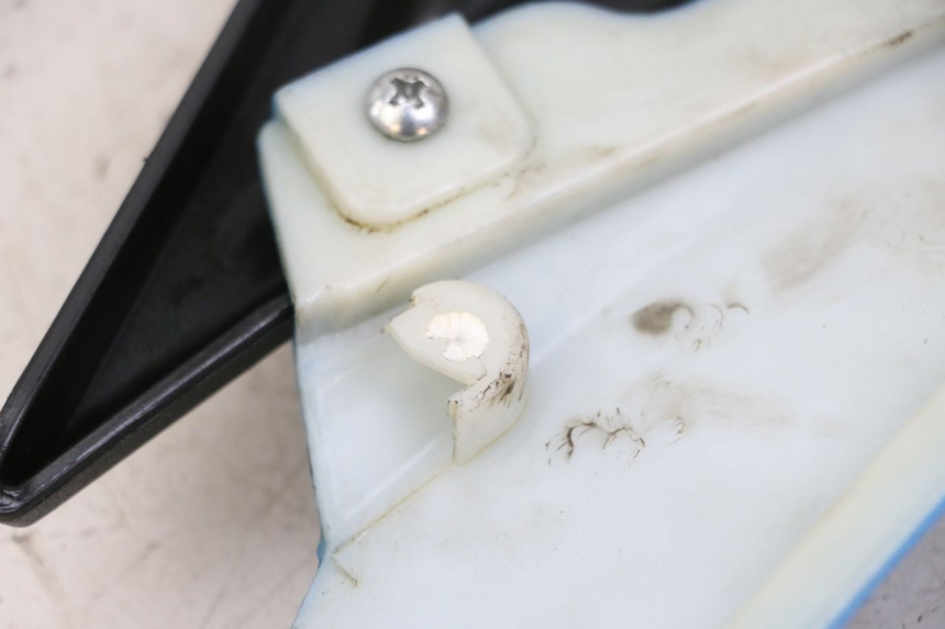 photo de TAPA BAJO ASIENTO DERECHO EBROH BRAVO GLE 1 (2020 - 2024) - Otra perspectiva