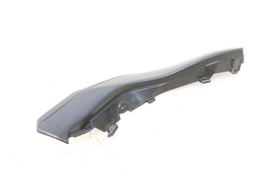 photo de CUBIERTA INFERIOR DERECHA DEL ASIENTO KAWASAKI ER-6 ER6 F ABS 650 (2012 - 2016) - Estado de la superficie y material
