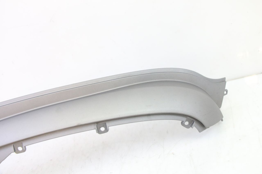 photo de TAPA BAJO EL ASIENTO DERECHO SYM FIDDLE 3 III 125 (2014 - 2020) - Zoom estado de uso