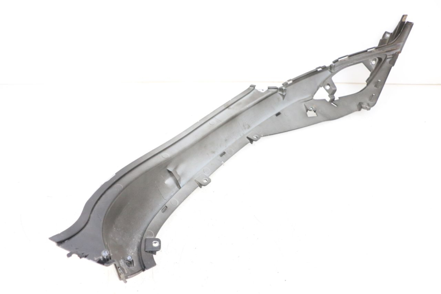 photo de TAPA BAJO ASIENTO DERECHO SYM FIDDLE 3 III 50 (2014 - 2020) - Zoom estado de uso