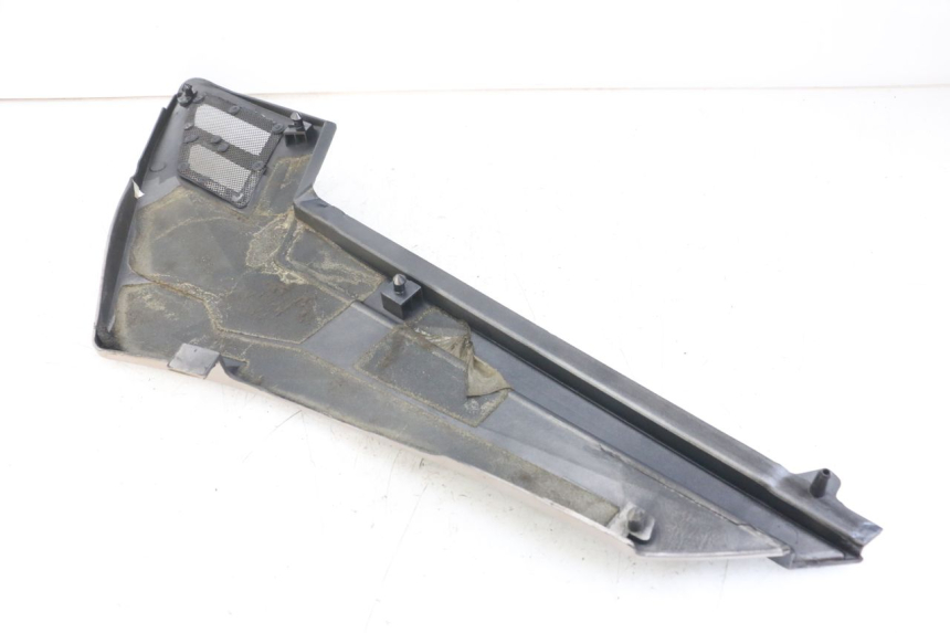 photo de TAPA DEBAJO DEL ASIENTO DERECHO YAMAHA FJ 3CX 1200 (1986 - 1996) - Detalles de los puntos de fijación