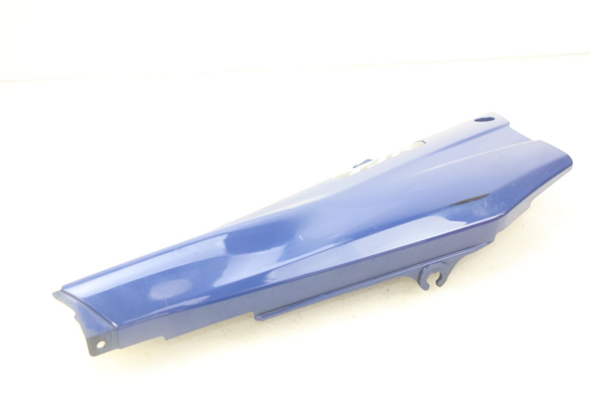 photo de TAPA BAJO EL ASIENTO DERECHO YAMAHA FJR ABS 1300 (2016 - 2020) - Detalles de los puntos de fijación