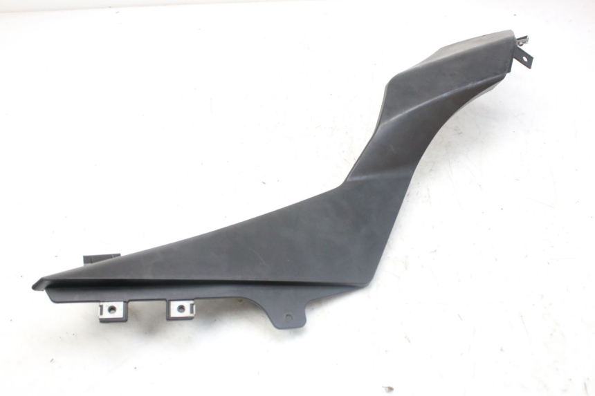 photo de TAPA BAJO EL ASIENTO DERECHO DERBI GPR 50 (2004 - 2009) - Estado de la superficie y material