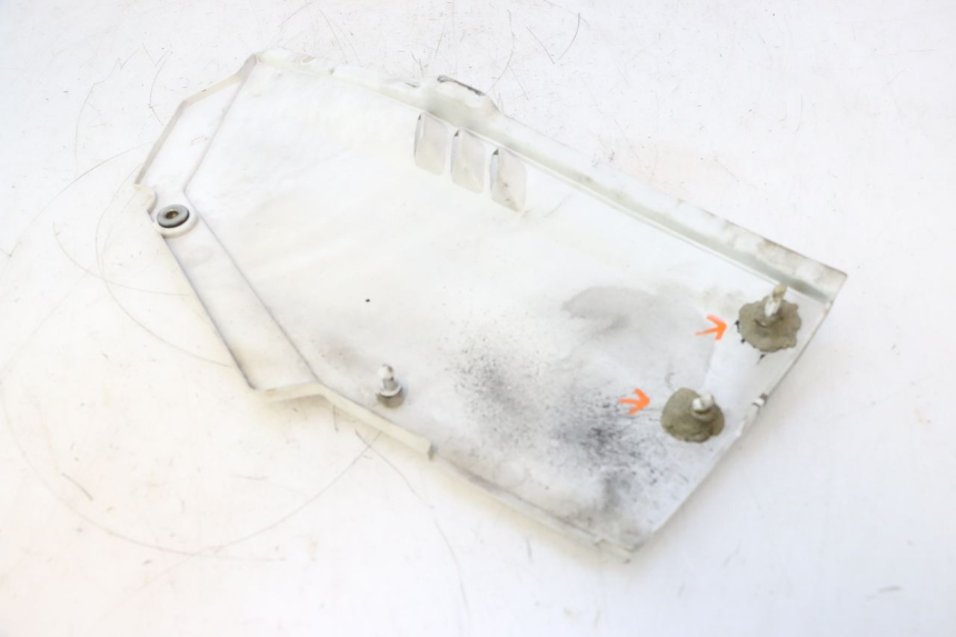 photo de TAPA BAJO ASIENTO DERECHO KAWASAKI GPX F ZX750F 750 (1986 - 1990) - Detalle de la pieza