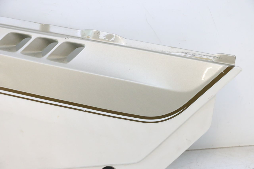 photo de TAPA BAJO ASIENTO DERECHO KAWASAKI GPX F ZX750F 750 (1986 - 1990) - Recambio usado revisado