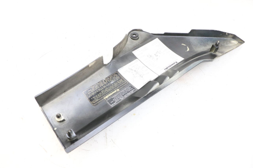 photo de TAPA BAJO ASIENTO DERECHO KAWASAKI GPZ RX 1000 (1986 - 1988) - Otra perspectiva
