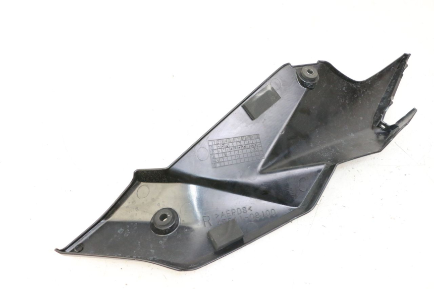 photo de TAPA BAJO ASIENTO DERECHO SUZUKI GSR 750 (2011 - 2017) - Vista general del producto