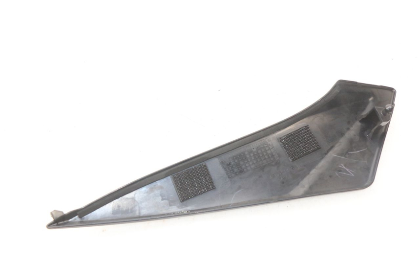 photo de TAPA BAJO ASIENTO DERECHO SUZUKI GSX-R GSXR 750 (2011 - 2016) - Otra perspectiva