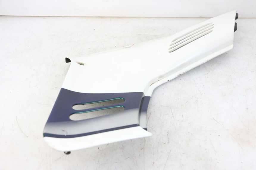 photo de TAPA BAJO ASIENTO DERECHO HONDA CBR F 1000 (1993 - 1996) - Recambio usado revisado