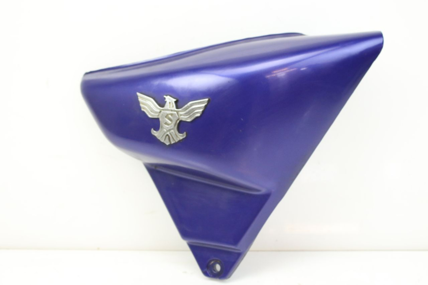 photo de TAPA BAJO EL ASIENTO DERECHO SYM HUSKY 125 (1999 - 2005) - Vista principal