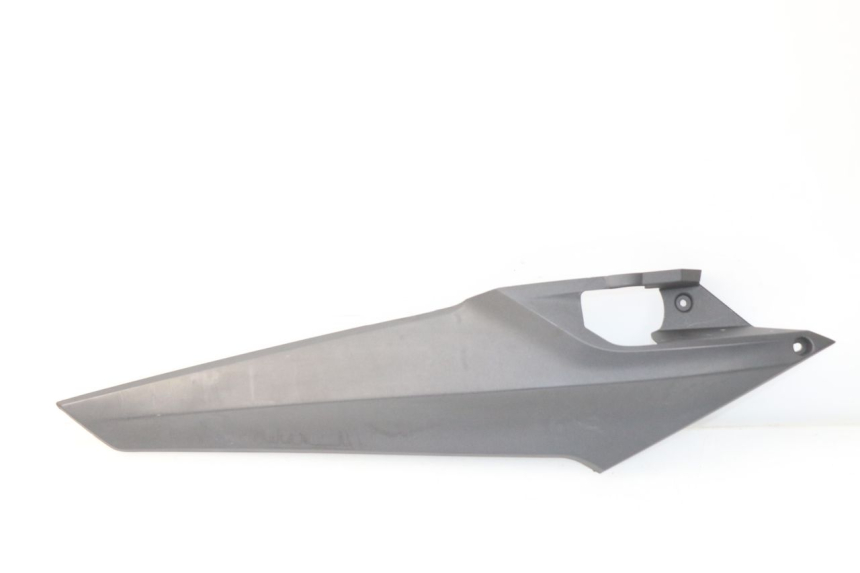 photo de TAPA BAJO ASIENTO DERECHO SYM JOYMAX 250 (2013 - 2017) - Vista principal