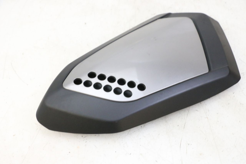 photo de TAPA BAJO ASIENTO DERECHO KEEWAY K-LIGHT KLIGHT 125 (2018 - 2025) - Vista general del producto