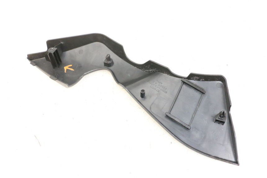 photo de TAPA BAJO ASIENTO DERECHO KYMCO K-PW K-PIPE 50 (2012 - 2017) - Zoom estado de uso