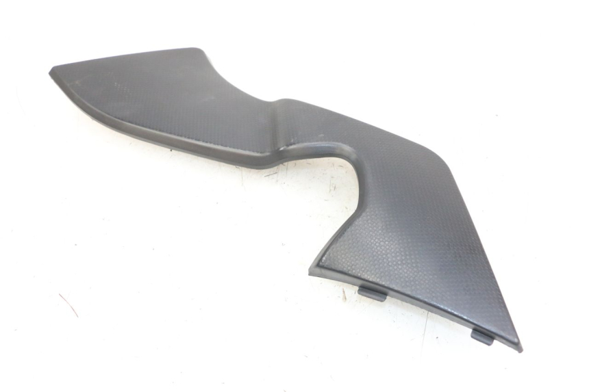 photo de TAPA BAJO ASIENTO DERECHO KYMCO K-PW K-PIPE 50 (2012 - 2017) - Vista general del producto