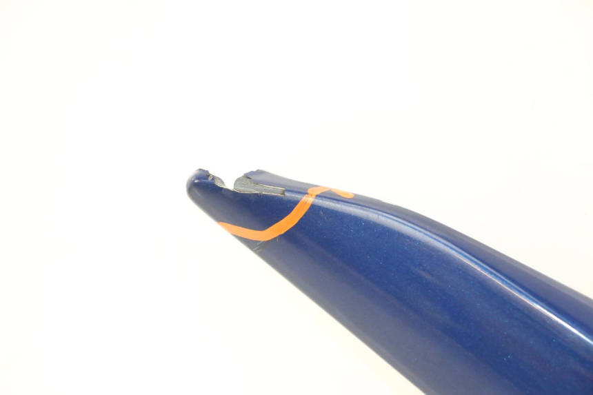 photo de TAPA BAJO ASIENTO DERECHO KAWASAKI ZR7 ZR-7 S 750 (1999 - 2004) - Estado de la superficie y material