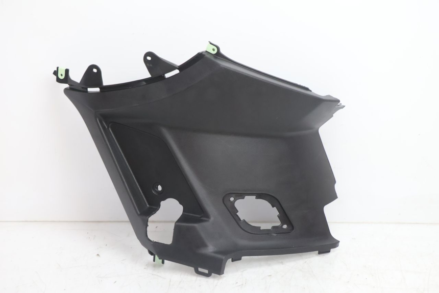 photo de TAPA BAJO ASIENTO DERECHO PEUGEOT KISBEE 2T 50 (2018 - 2022) - Vista principal