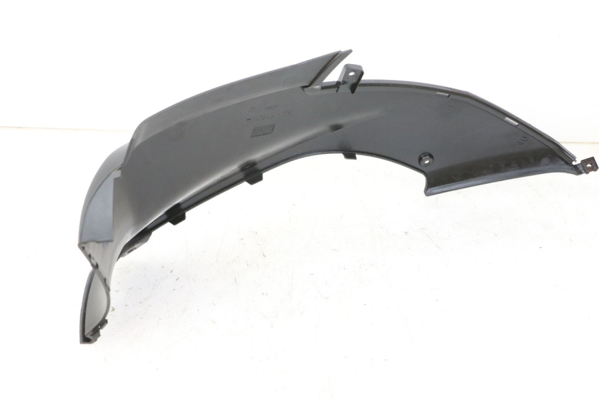 photo de TAPA BAJO ASIENTO DERECHO MBK OVETTO ONE 2T 50 (2013 - 2017) - Primer plano técnico