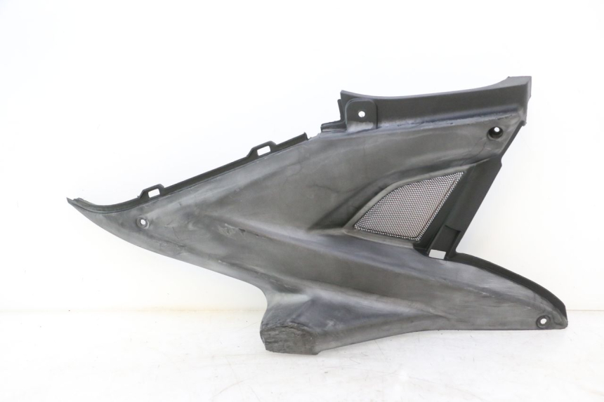 photo de TAPA BAJO ASIENTO DERECHO MBK NITRO 50 (2004 - 2008) - Vista principal