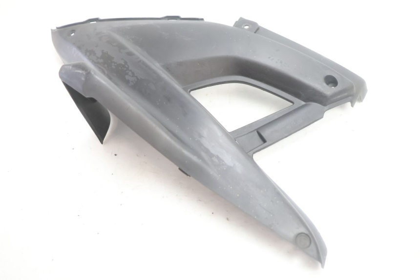 photo de TAPA BAJO ASIENTO DERECHO MBK NITRO 50 (2004 - 2008) - Vista general del producto