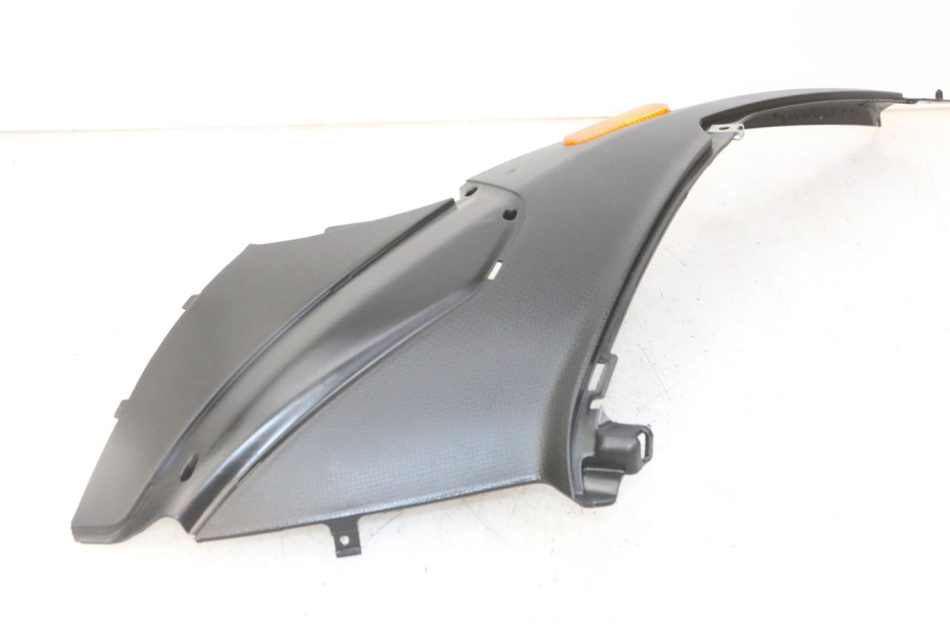 photo de TAPA BAJO ASIENTO DERECHO PIAGGIO NRG POWER PUREJET 50 (2018 - 2021) - Vista general del producto