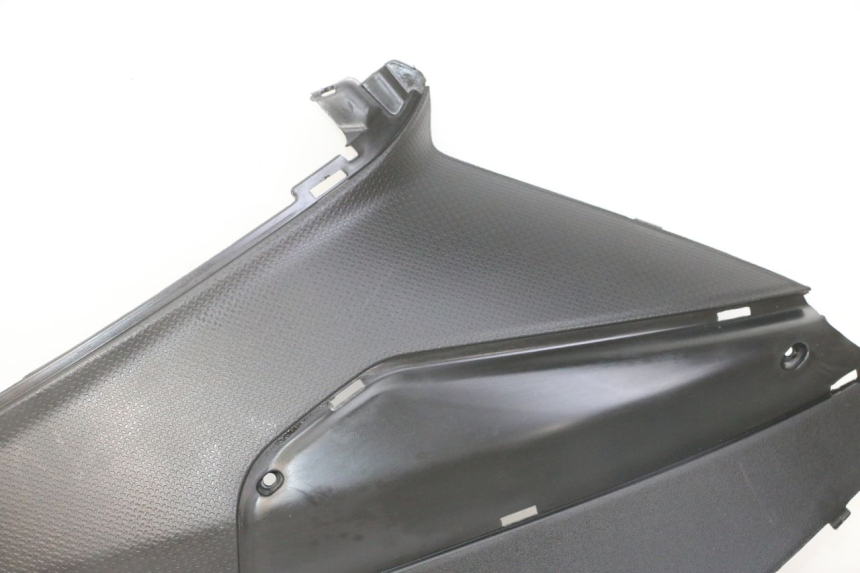 photo de TAPA BAJO ASIENTO DERECHO PIAGGIO NRG POWER PUREJET 50 (2018 - 2021) - Recambio usado revisado