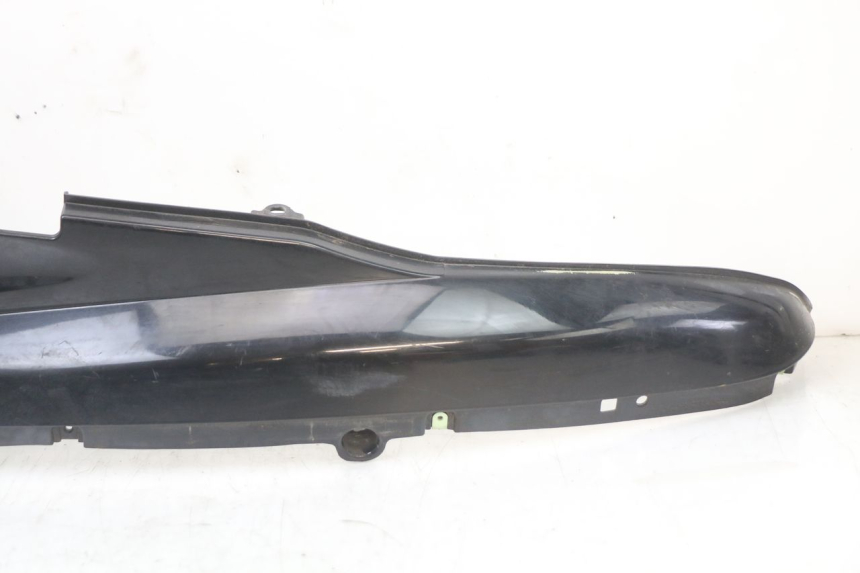 photo de TAPA BAJO ASIENTO DERECHO PEUGEOT DJANGO 125 (2014 - 2017) - Otra perspectiva