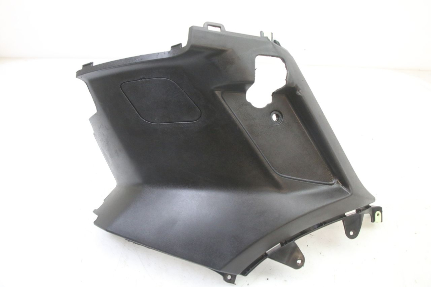 photo de TAPA BAJO ASIENTO DERECHO PEUGEOT STREETZONE I 2T 50 (2018 - 2020) - Detalle de la pieza