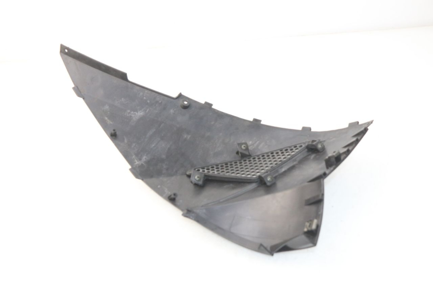 photo de TAPA BAJO ASIENTO DERECHO KEEWAY PIXEL 50 (2008 - 2011) - Detalle de la pieza