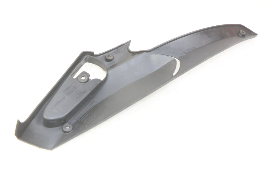 photo de TAPA BAJO EL ASIENTO DERECHO. GILERA RUNNER SP 50 (2009 - 2017) - Zoom estado de uso