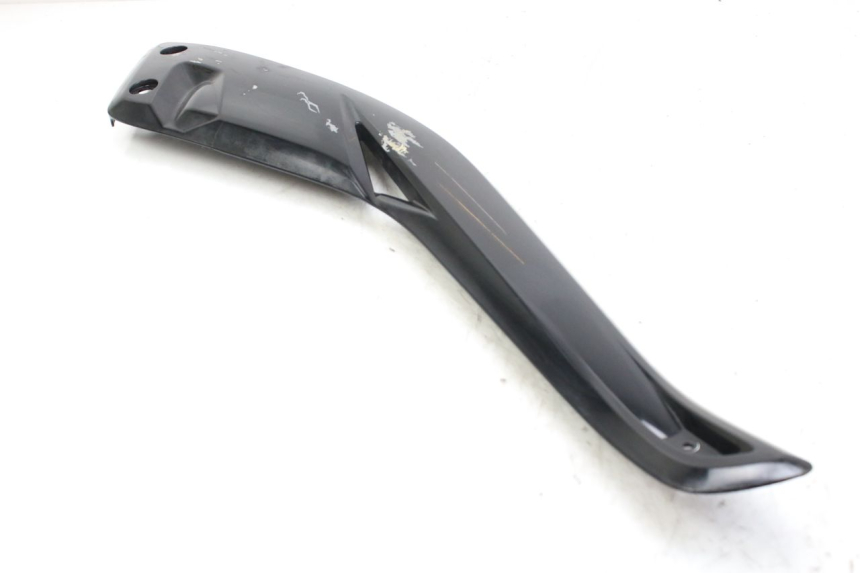 photo de TAPA BAJO EL ASIENTO DERECHO MBK SKYCRUISER 125 (2010 - 2013) - Otra perspectiva