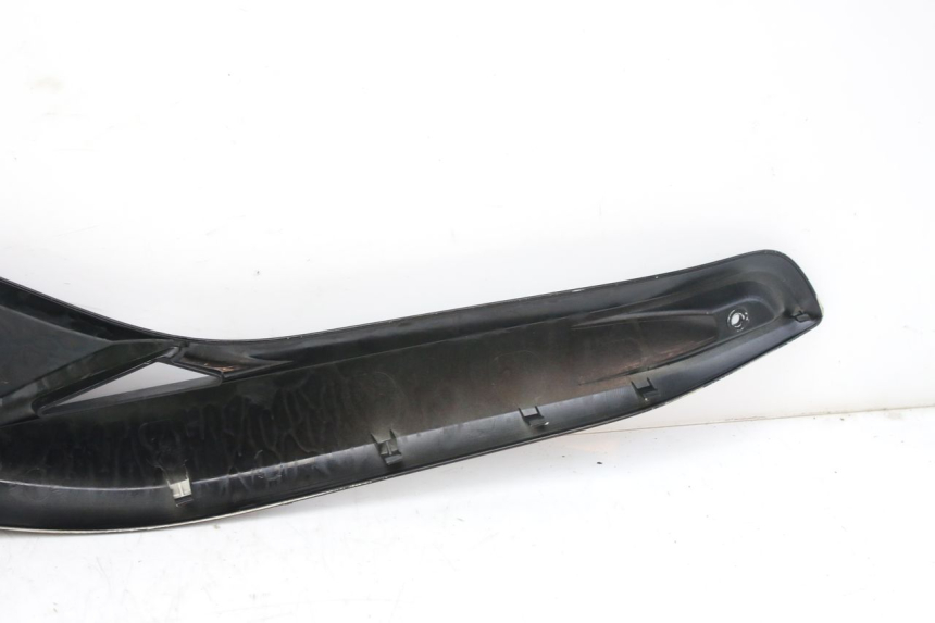 photo de TAPA BAJO EL ASIENTO DERECHO MBK SKYCRUISER 125 (2010 - 2013) - Vista general del producto