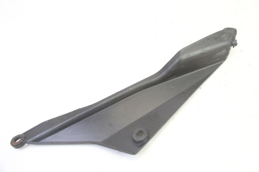 photo de TAPA BAJO ASIENTO DERECHO GILERA SMT SUPERMOTARD 50 (2009 - 2017) - Primer plano técnico