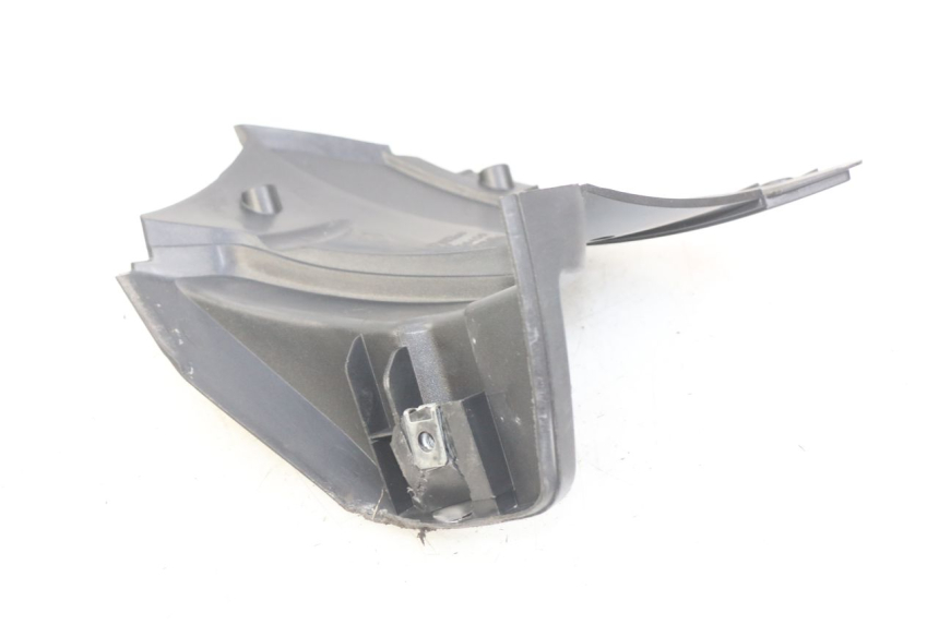 photo de TAPA BAJO EL ASIENTO DERECHO. APRILIA SR 2T 50 (2012 - 2017) - Zoom estado de uso