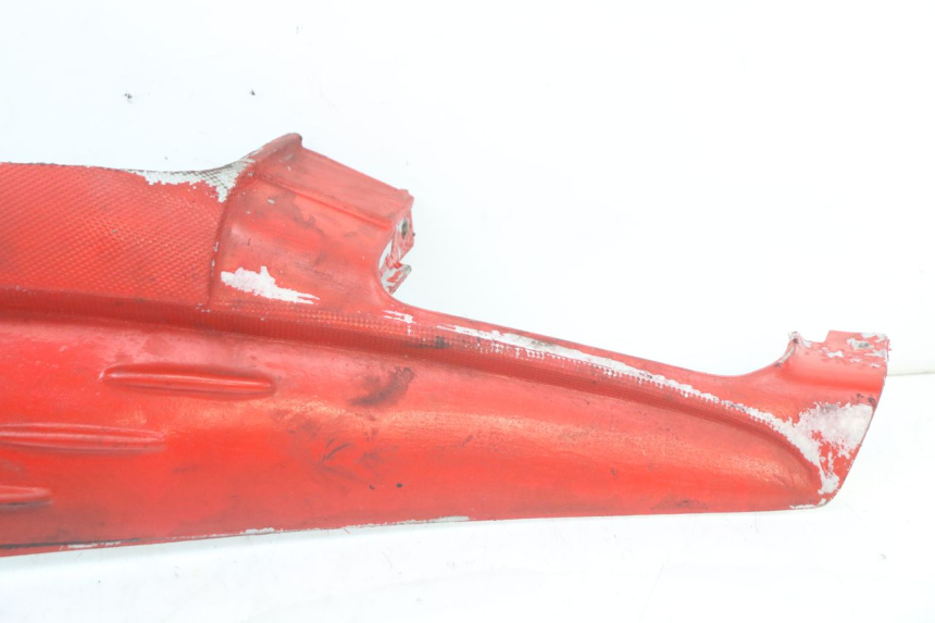 photo de TAPA BAJO ASIENTO DERECHO APRILIA SR CARB LC 2T 50 (2004 - 2012) - Otra perspectiva