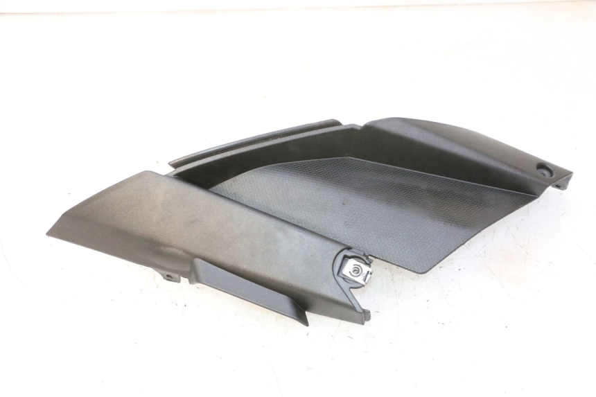 photo de TAPA BAJO ASIENTO DERECHO APRILIA SR R 2T LC 50 (2018 - 2021) - Vista principal