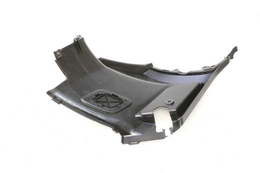 photo de TAPA BAJO ASIENTO DERECHO PEUGEOT STREETZONE NAKED 2T 50 (2014 - 2018) - Otra perspectiva