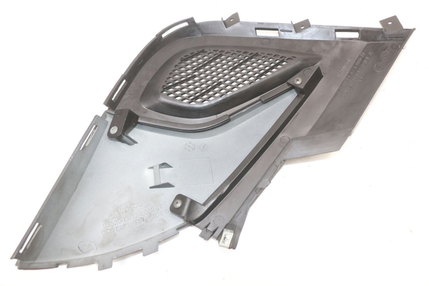 photo de TAPA BAJO ASIENTO DERECHO KYMCO SUPER 8 4T 50 (2021 - 2024) - Otra perspectiva