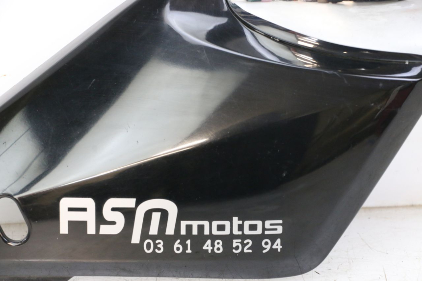 photo de TAPA BAJO EL ASIENTO DERECHO SUZUKI GSF S BANDIT 600 (2000 - 2004) - Estado de la superficie y material