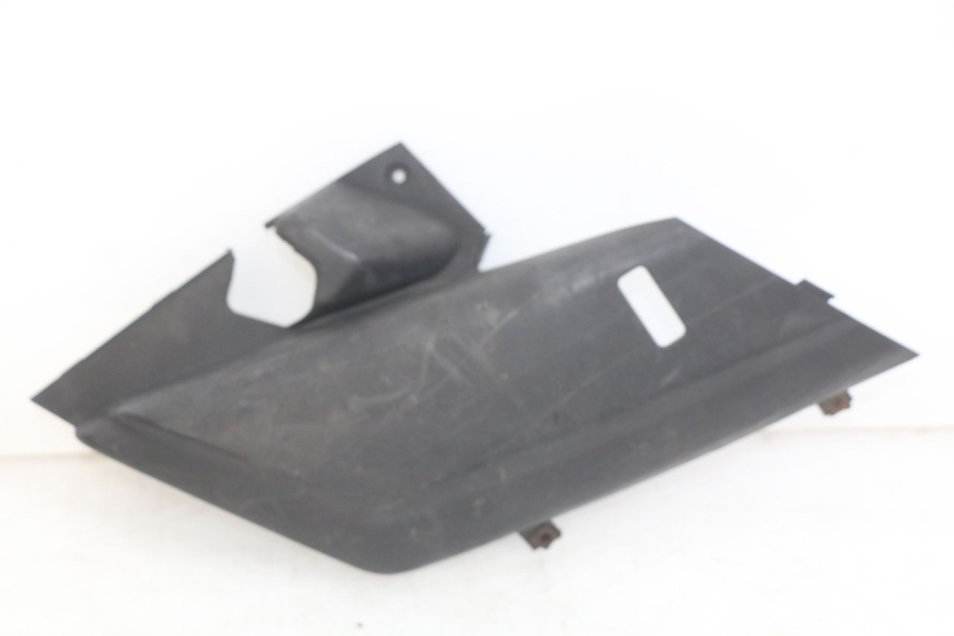 photo de TAPA BAJO EL ASIENTO DERECHO YAMAHA X-MAX XMAX 250 (2006 - 2009) - Vista principal