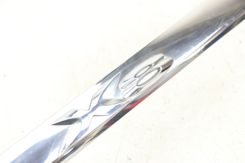 photo de TAPA DEBAJO DEL ASIENTO DERECHO PIAGGIO X8 125 (2004 - 2007) - Otra perspectiva