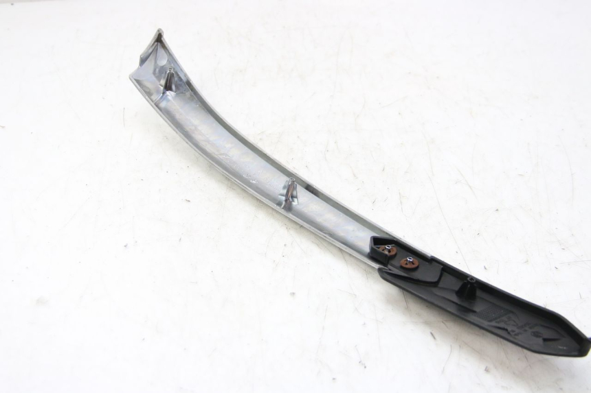 photo de TAPA BAJO EL ASIENTO DERECHO PIAGGIO XEVO - X EVO 125 (2007 - 2017) - Zoom estado de uso