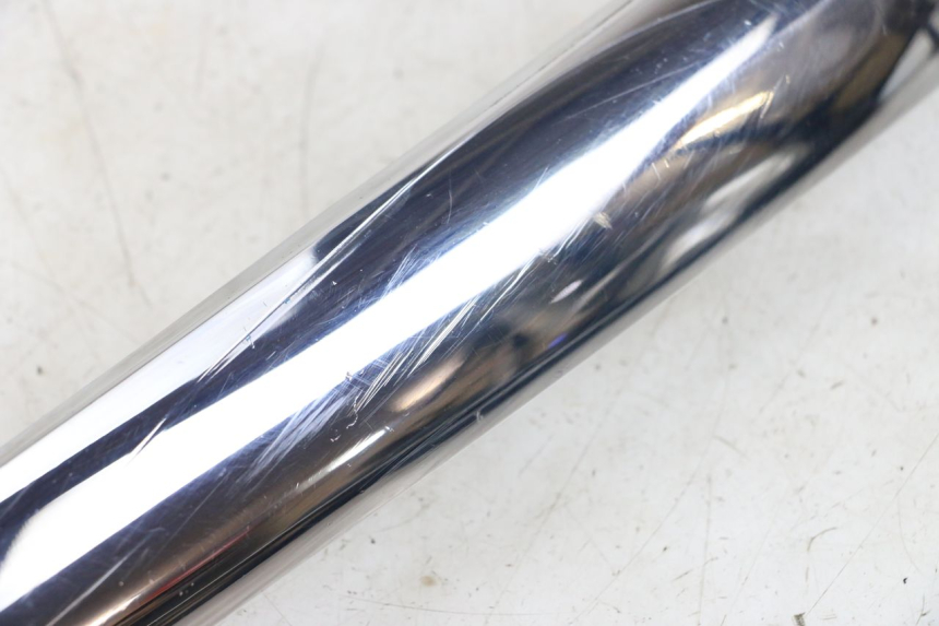 photo de TAPA BAJO EL ASIENTO DERECHO PIAGGIO XEVO - X EVO 125 (2007 - 2017) - Primer plano técnico